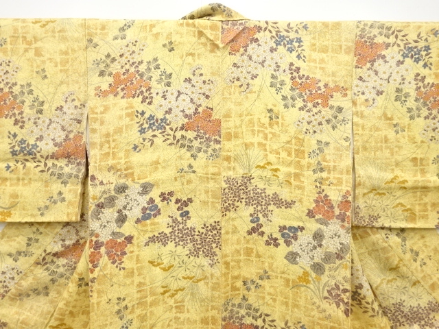  草花模様　小紋着物